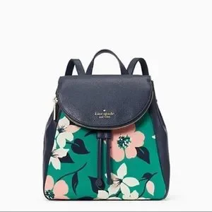 ♠️ kate spade Leila Floral Lily Blooms Medium Flap Backpack, Green Multi Kate Spade Nylon Backpack Bag, Chelsea Little Better, Bico  main image 3